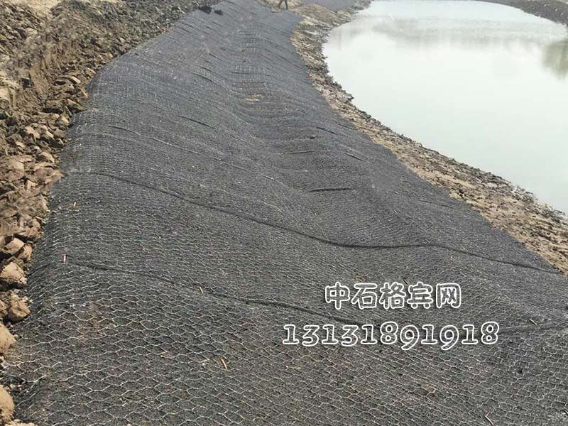 護(hù)坡加筋麥克墊13131891918 護(hù)坡加筋麥克墊13131891918